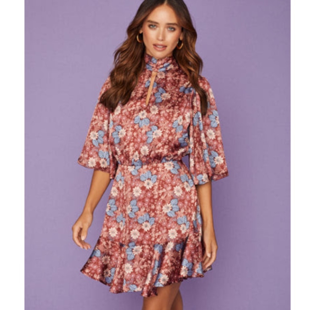NWT VICI Foster Satin Floral Keyhole Dress Sz Med